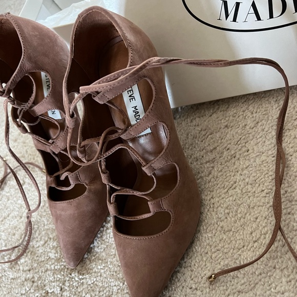 Steve Madden lace up heels - Picture 4 of 7